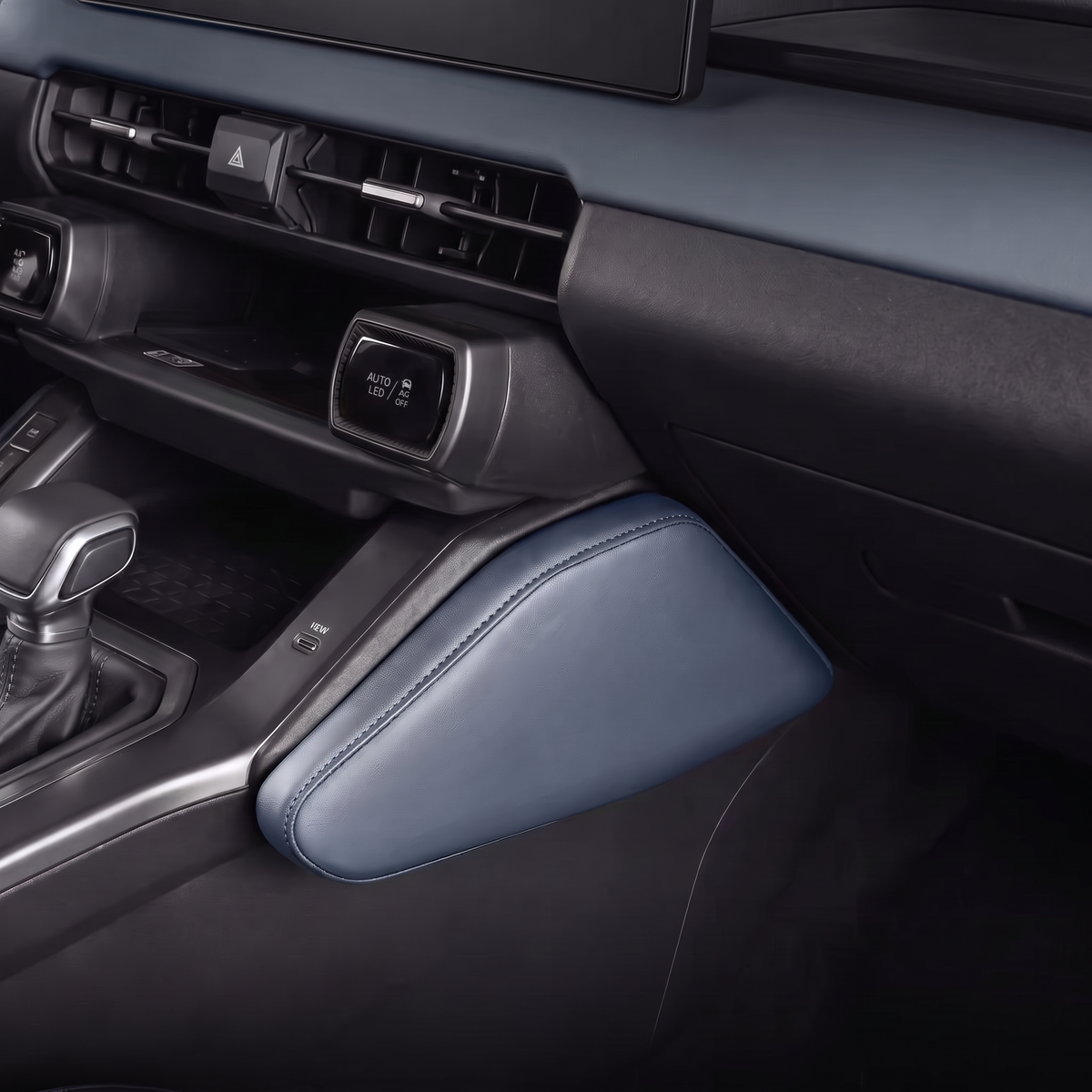 Centre Console Knee Pads — product view 2